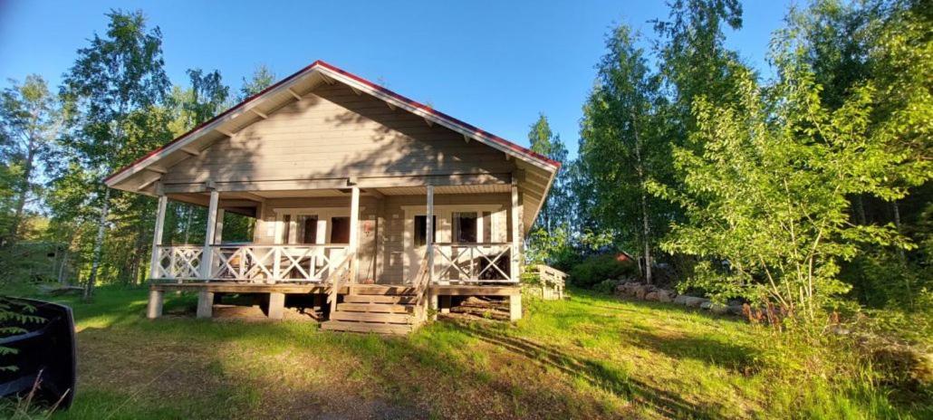 Pulla Karvisen Maatilamatkailussa Ruokola Экстерьер фото