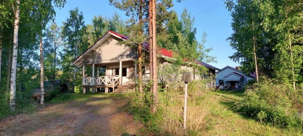 Pulla Karvisen Maatilamatkailussa Ruokola Экстерьер фото